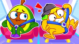 Let’s Buckle Up 💺😉 Seat Belt Song  Learn Safety Tips For Kids by Pit amp Penny Stories 🥑💖 [upl. by Curr]