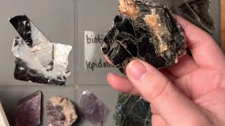 Minerals  Phyllosilicates  Biotite Muscovite Lepidolite Chlorite [upl. by Marlin]