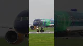 ICELAND airways boeing 757200take off heavy rainqatarairways boeing757 [upl. by Kela]