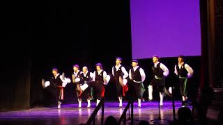 Grupo Folklórico Italo Argentino  Teatro Coliseo  Tarantella Napoletana [upl. by Robina110]