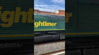 A freightliner passing wolverton station at speed ukrail train railway class [upl. by Egide]