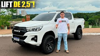 TOYOTA HILUX COM PNEU 33x125 R18 ERGUIDA COM REMAP PROJETO CAPRICHADO [upl. by Amadis]