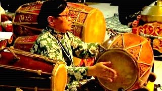 SAMPAK SLENDRO MANYURO  Playing Kendang  Drum  Javanese Gamelan Music HD [upl. by Stuckey]