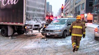 Les pompiers de Quebec en action [upl. by Murvyn602]