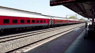 Late running 12474 Sarvodaya Express arriving at Ramganj Mandi Junction with announcement [upl. by Ennybor]