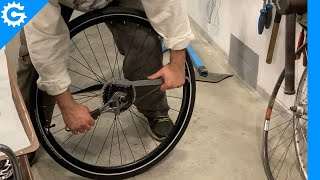 How to remove and mount a cassette or a freewheel [upl. by Hsemar901]