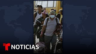 México acepta recibir 100000 migrantes de cuatro países  Noticias Telemundo [upl. by Corella671]