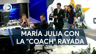 María Julia Lafuente recibe a Eva Espejo entrenadora de las Rayadas tras el campeonato [upl. by Idnyc]