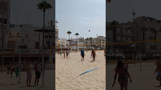 Disfruta la adrenalina del voley playa en Rota [upl. by Ailemrac231]