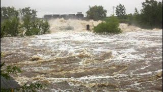 Flash floods suddenly hit Cape Towns South Africa [upl. by Mcdonald]