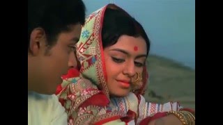 Bade Acche Lagte Hai  Balika Badhu 1976  Amit Kumar [upl. by Kerns]