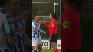 Merkwaardig scheidsrechter fluit af terwijl Heerenveen v scoort 🤨 [upl. by Atthia]