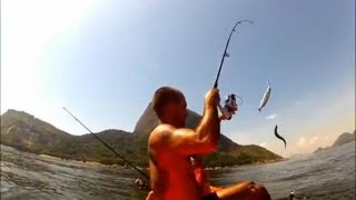 Cardume de Lanceta na Praia Vermelha  Pesca com Caiaque  Kayak Fishing  Leogafanha [upl. by Sebastian]