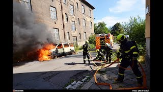 Zásah hasičů u požár dodávky v centru Ostravy 982019 [upl. by Hengel351]