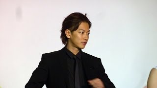 Satoh Takeru at the quotRurouni KenshinKyoto Infernoquot Asian Red Carpet Premiere in Manila [upl. by Iat]