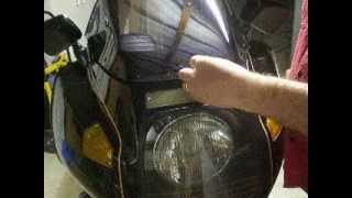 BMW R100RS fairing screen removal and refit in less than 5 minutes [upl. by Johiah]