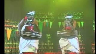 Chinthaka Bandara  Sri Lankan Kandyan Drums performance  Geta Bera [upl. by Obaza]