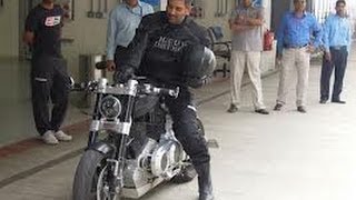 MS Dhoni rides Hellcat to celebrate 40 win  TV5 [upl. by Tena]