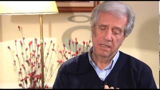 Entrevista a Tabaré Vázquez de Santo y Seña [upl. by Osyth499]