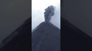 Wanderung auf den Acatenango Atemberaubende Aussicht und VulkanAction 🌋Acatenango Vulkan Hike [upl. by Nuhsal643]