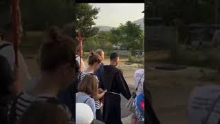 Hoje começa a 33ª Marcha pela Paz Peregrinos vão de Humac a Medjugorje cantando e rezando [upl. by Timi]