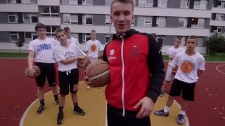 Kacper Lachowicz koszykówka na Orliku  zestaw ćwiczeń dla młodzieży [upl. by Yekram265]