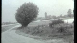 Azewijn  afbraak oude huis in 1964 [upl. by Yrebmik]