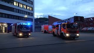 Wachbesetzung FF Longerich rückt im Löschzug 5 der Berufsfeuerwehr Köln aus [upl. by Roxine]