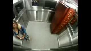 Nova pegadinha Silvio Santos Caixao no elevador [upl. by Gnilrits]