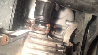 Honda S2000 AP1 differential hubaxle play [upl. by Leinto217]