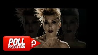 Hande Yener  Yasak Aşk amp Sopa [upl. by Anawd866]