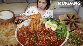 땡초듬뿍 매운 비빔칼국수 감자전 육전 눈꽃만두전 ★그렇다면 막걸리가 빠질수 없지 먹방 Spicy Noodles Pancake realsound asmr mukbang [upl. by Aiam]