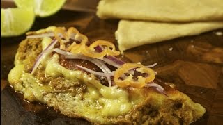 Costra de Queso con Cochinita Pibil [upl. by Labinnah]