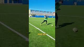 Sei un centrocampista forte se…👉🏻🧠 calciatore motivazionecalcio calcio innerskills [upl. by Aihtibat]