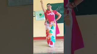 ඒ මිස්ගේ හිනාව schoolmaster dance childrenssong love educationsong education akd [upl. by Enenaj]