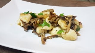 STRACCETTI DI POLLO AI FUNGHI PIOPPINI  FoodVlogger  FoodVlogger [upl. by Jabin]