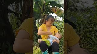 Breastfeeding mom breastfeeding newborn cutebaby baby viralvideo trending shorts [upl. by Llerdnek]