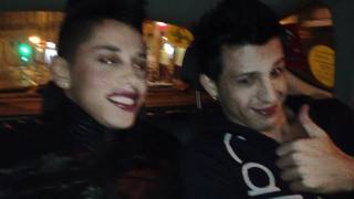 MILLY EN TAXI COM ELVIS E LUCIANO [upl. by Pironi260]