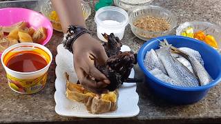 How to make delicious Bitterleaf Soup Ofe Onugbu with Croaker Fish [upl. by Cunningham]