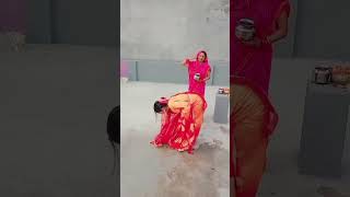 Pilli saree phan li🧡tredingsong hryanvisong youtubeshorts shortvideo karwachauthspecial [upl. by Goldner]