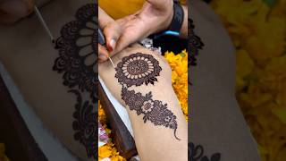 Goll tikka design 2024 hassanmehndiexpert mehndi hennadesign henna hennaart [upl. by Ohaus737]