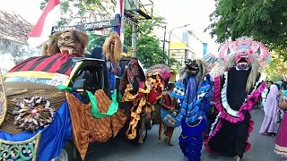 Ada Barongan Di Karnaval Mobil Hias Kota Pasuruan [upl. by Narayan]