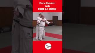 Tecniche di Judo  Come liberarsi dalle prese da dietro Shorts [upl. by Rubenstein561]