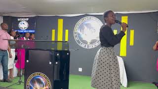 Linah  Worship ngiyazi ungenza konke [upl. by Bluma627]