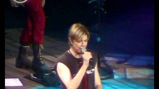 David Bowie amp Gail Ann Dorsey  Under PressureReality tour [upl. by Sonaj]