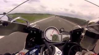 Heart Stopping 300 Km h Bike Race On Highway [upl. by Greenberg987]