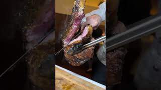 265 Swinging Tomahawk Steak at Smith and Wollenskys at Venetian Las Vegas [upl. by Desi]