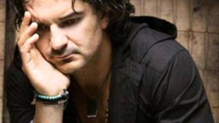 quot18 motivos pa dejartequot Quien  Ricardo Arjona [upl. by Assenab]