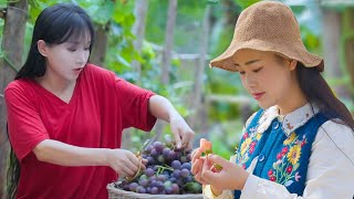 Liziqi Returns  Help Dianxi Xiaoge Collect Leaves and Wrap Cakes Together  Peaceful Life [upl. by Ithnan453]