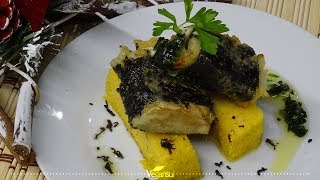 Falsa merluza con salsa verde de algas y polenta [upl. by Drye]